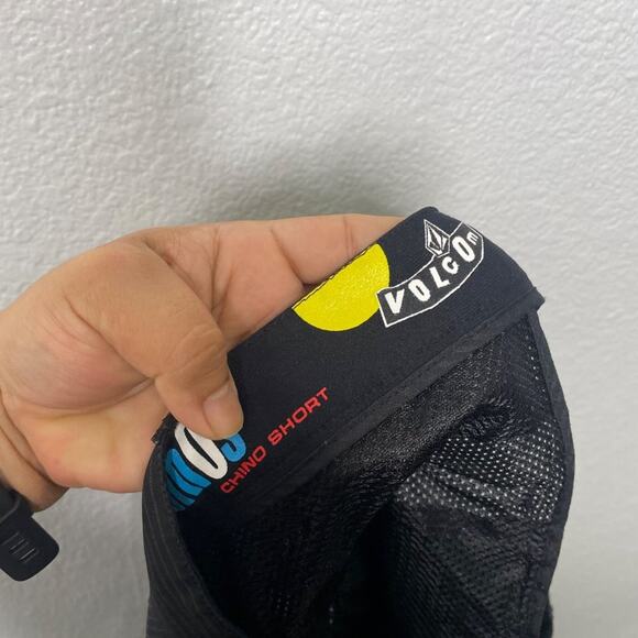 Volcom Mens Shorts Size 32 Black Striped Pin Striped Print Chino Casual Wear - Picture 3 of 14